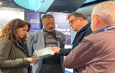 Mike Blackman (ISE) s’interessa per les propostes de l’EAP Sardenya